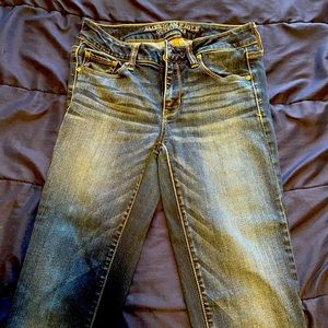 Women’s American Eagle jeans still in great shape just don’t fit anymore.